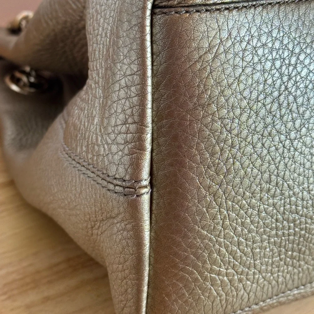 AUTHENTIC Gucci Metallic Gold SoHo Shoulder Bag